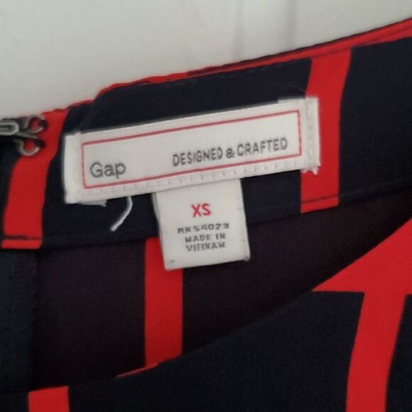 Gap Navy & Red Grid Dress - Picture 4 of 10